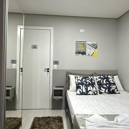09- Studio Lindamente Decorado! Ideal Para Casal!!! 库里提巴 外观 照片
