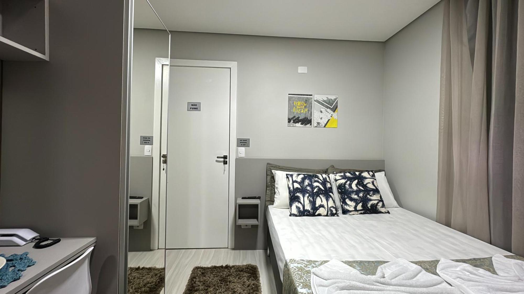 09- Studio Lindamente Decorado! Ideal Para Casal!!! 库里提巴 外观 照片